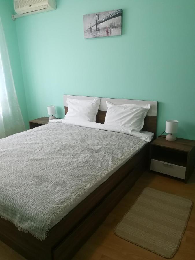 Апартамент За Гости Соня Guest Apartment Sonya Nesebar Ngoại thất bức ảnh